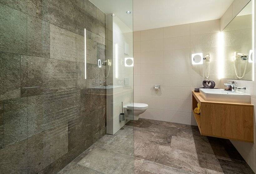 家庭间, Garni Romantik