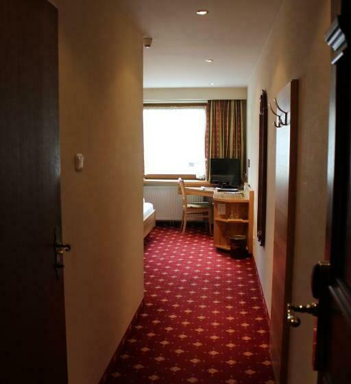 Номер Стандарт Индивидуальный, Kirchenwirt