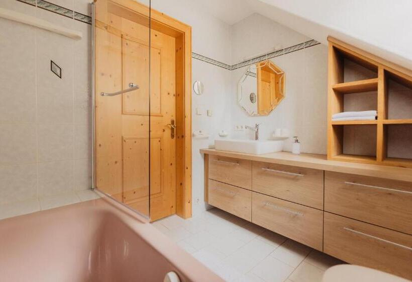 آپارتمان 1 خوابه, Kreuz