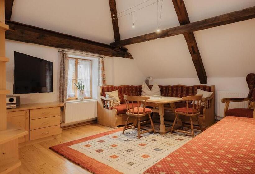 آپارتمان 1 خوابه, Kreuz