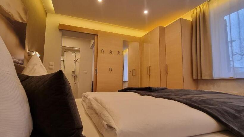 غرفة ديلوكس مزودة بشرفة, Pension Linder