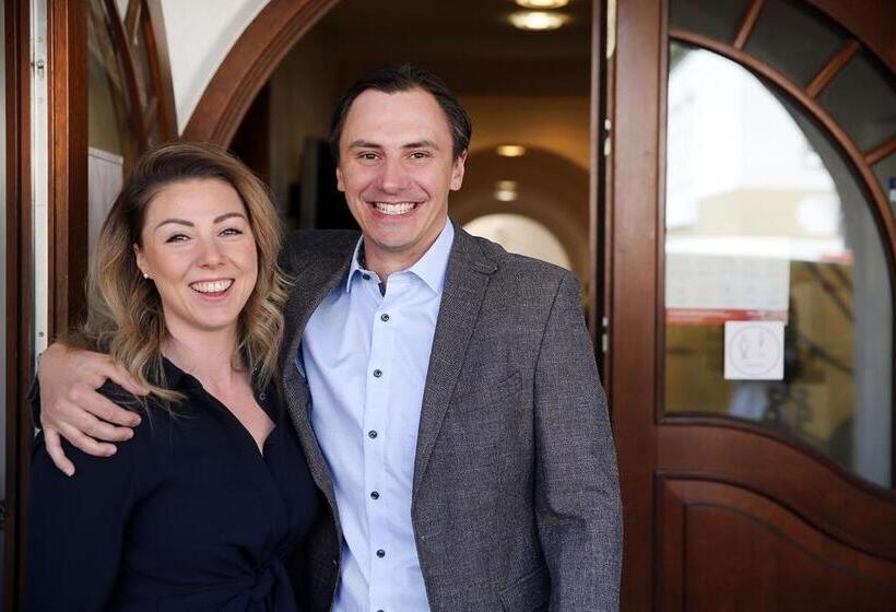 带观景的标准间, Rose