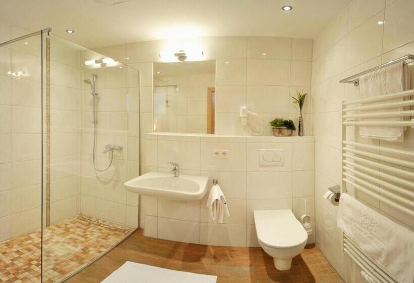 标准单人间, Sonnschupfer