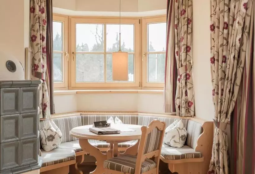 バルコニー付きジュニアスイート, Zugspitz Resort
