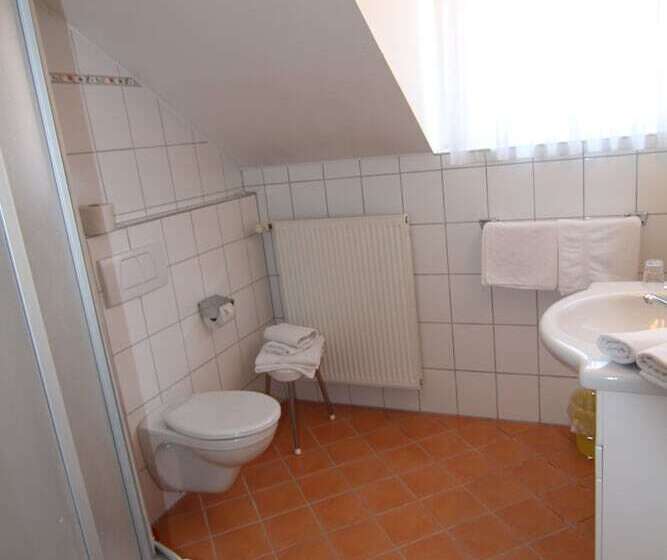 اتاق استاندارد, Landhaus Strussnighof