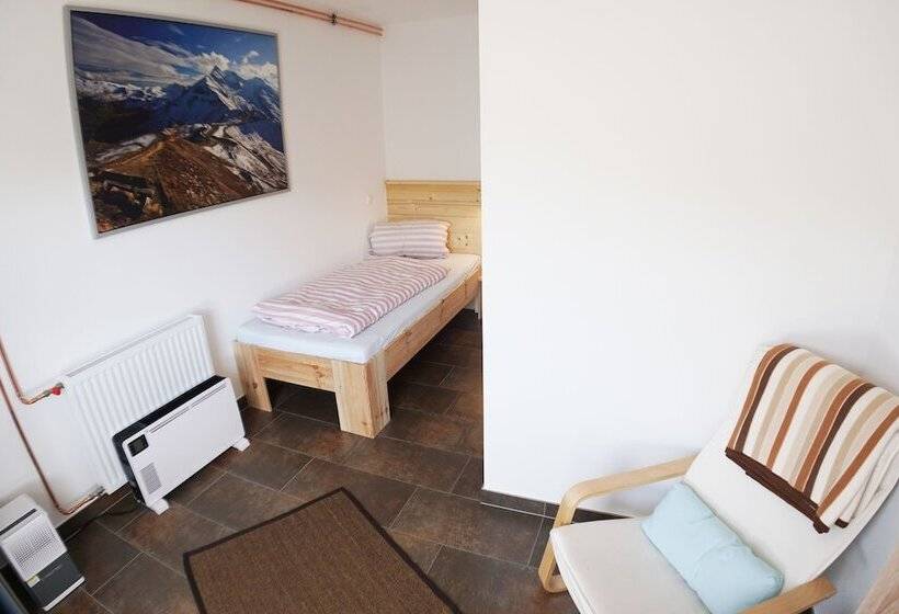 חדר סטנדרט יחיד, Karawanken Lodge