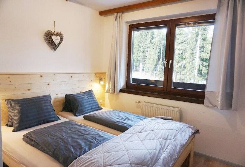 带1个卧室的带阳台的公寓, Karawanken Lodge
