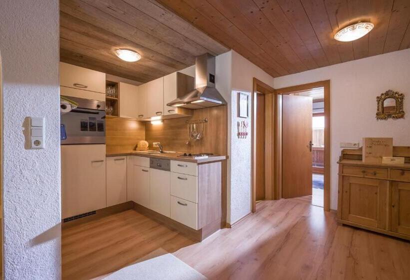 جناح عائلي, Windhaghof