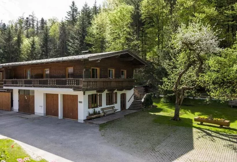 ２ベッドルームアパートメント, Windhaghof