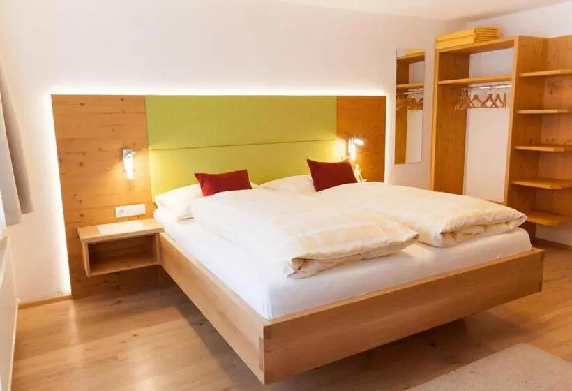 バルコニー付きスタンダードトリプルルーム, B&b Landhaus Vierthaler