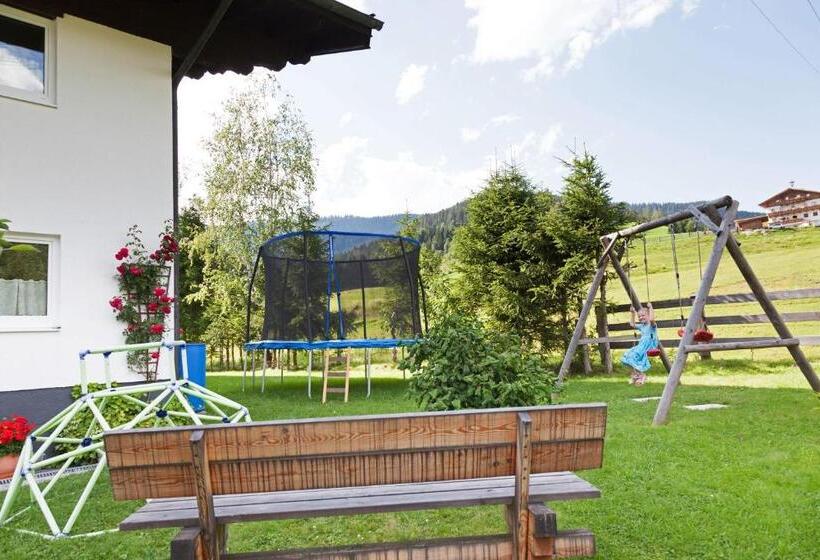 家庭间, B&b Landhaus Vierthaler