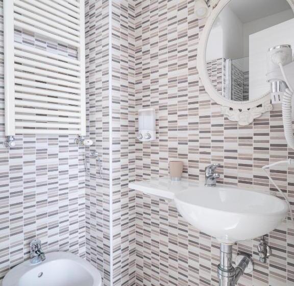 اتاق راحتی سه تخته, Affittacamere Lunamar