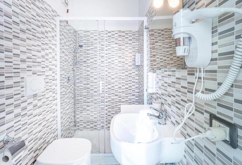 اتاق راحتی سه تخته, Affittacamere Lunamar