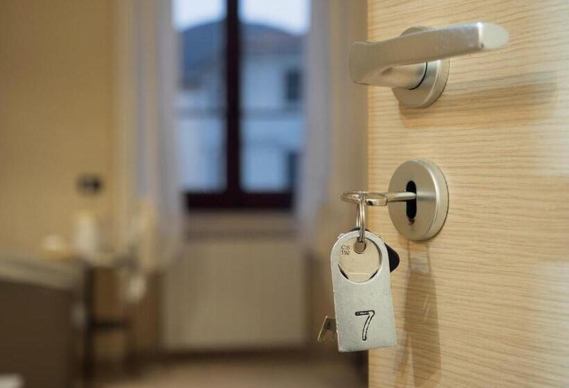 اتاق استاندارد با چشمانداز شهر, Affittacamere Lunamar