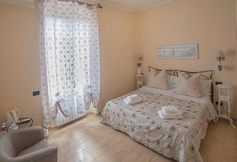 اتاق استاندارد با چشمانداز شهر, Affittacamere Lunamar