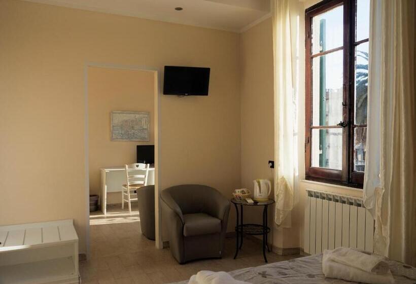 اتاق استاندارد با چشمانداز شهر, Affittacamere Lunamar