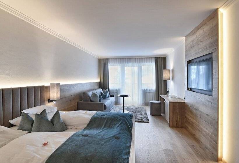 جناح, Das Stachelburg