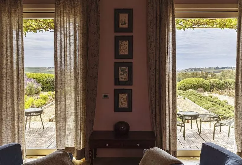 テラス付きジュニアスイート, La Foresteria Wine Resort & Beach Club