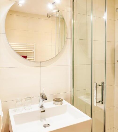 バルコニー付きスタンダードルーム, Pension Forsthof