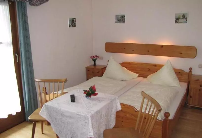 Standard Kolmen Hengen Huone, Pension Sydler
