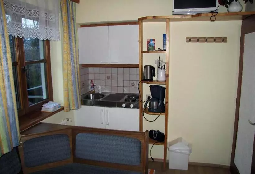 Huoneisto 1 Makuuhuone, Pension Sydler