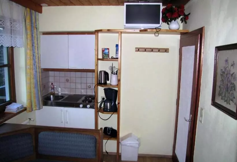 Huoneisto 1 Makuuhuone, Pension Sydler