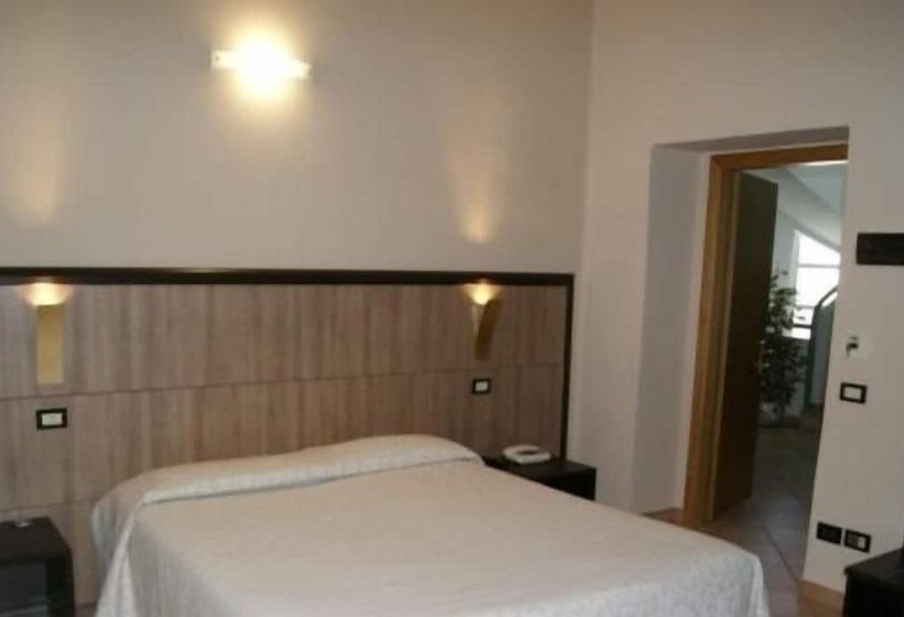 اتاق استاندارد, Rossi