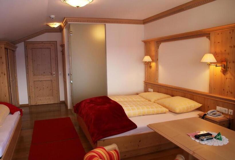 스탠다드 트리플 발코니 룸, Schöne Aussicht