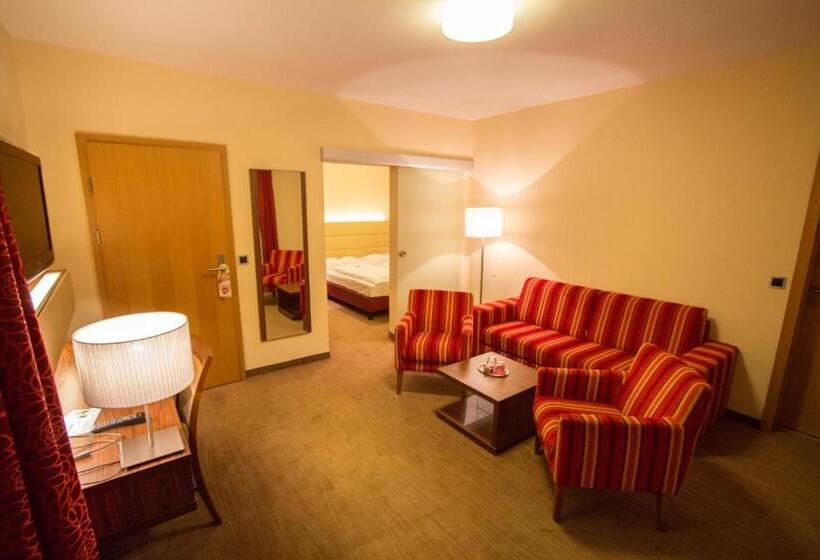 スタンダードスタジオ, Schönis Land