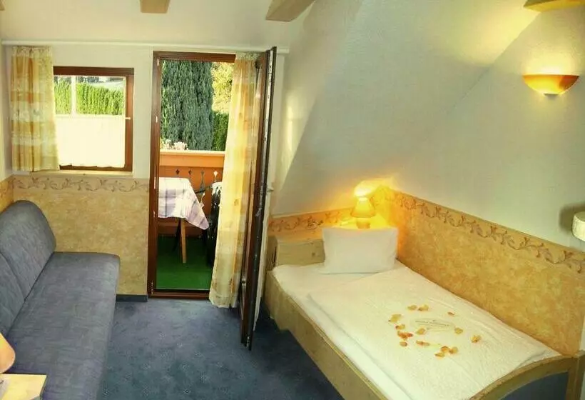 ベーシックルーム, Staudacher Hof Das Romantische Haus