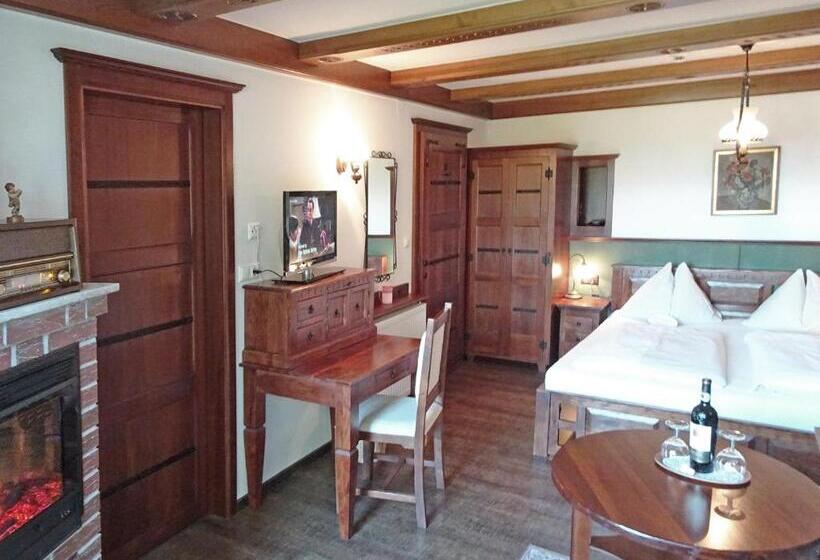 חדר סטנדרט נוף לאגם, Staudacher Hof Das Romantische Haus