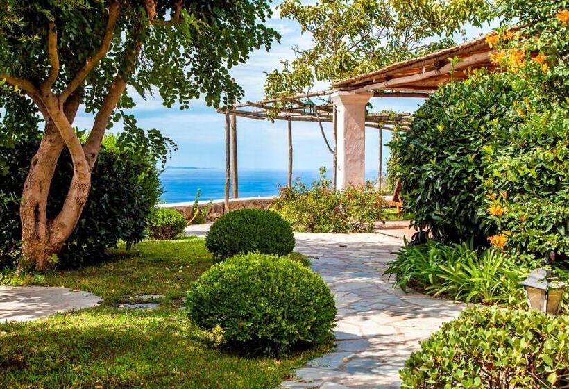 Люкс Deluxe Вид на Море, Tenuta Del Poggio Antico