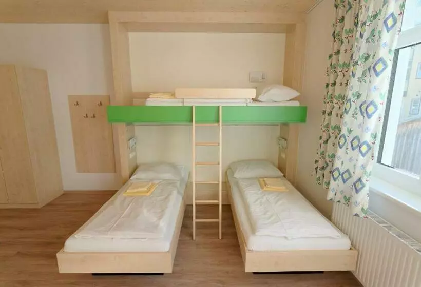 スタンダード４人部屋, Jugendgästehaus Bad Ischl