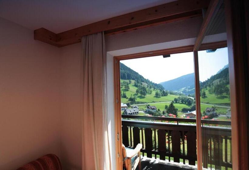 Classic room with balcony, Pension & Appartements Ronacherhof