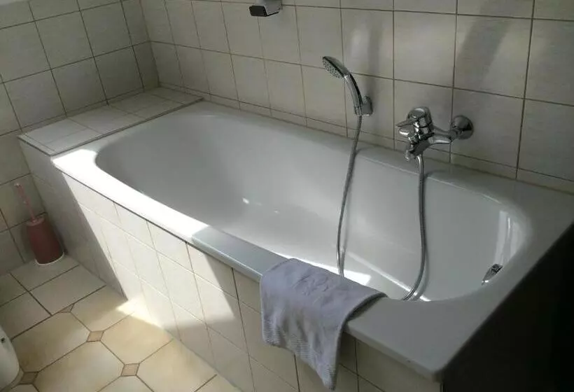 テラス付きスタンダードルーム, Stadthotel Schwerterbräu