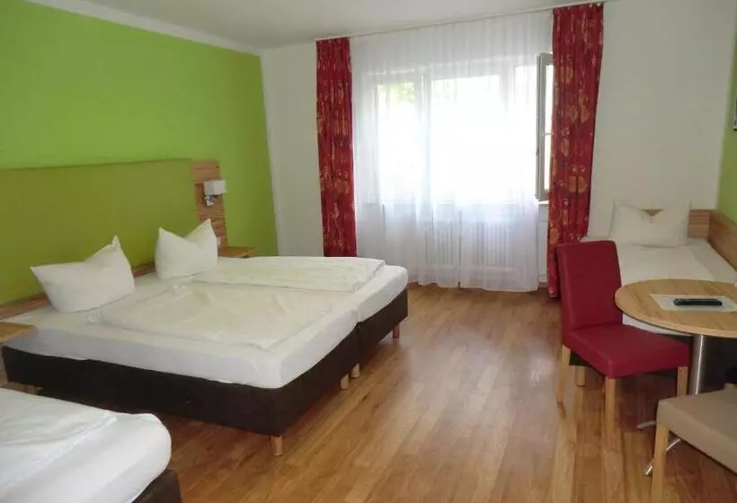 Familienzimmer, Pension Haydn