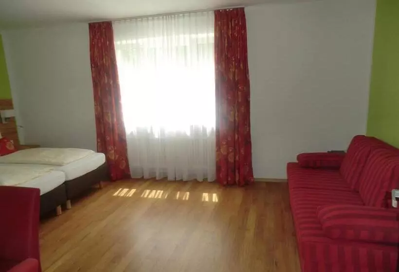 Familienzimmer, Pension Haydn