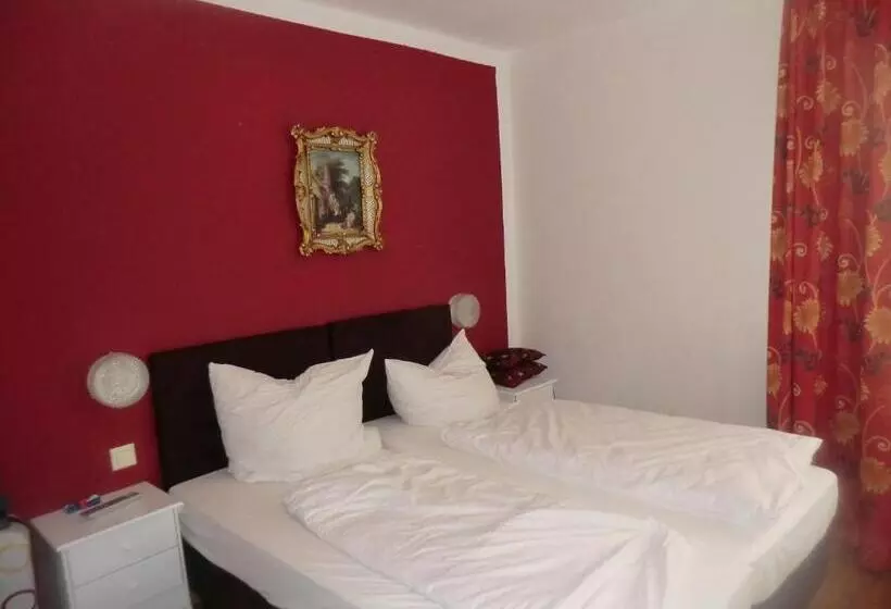 Standardzimmer Geteiltes Bad, Pension Haydn