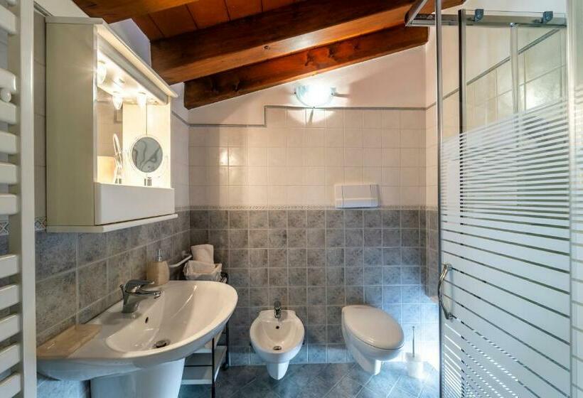 Апартаменты Superior 1 Спальня, Flowers Apartments