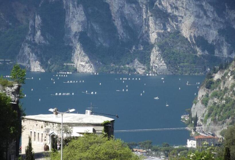 Superior room with lake view, Albergo Garni Francesco
