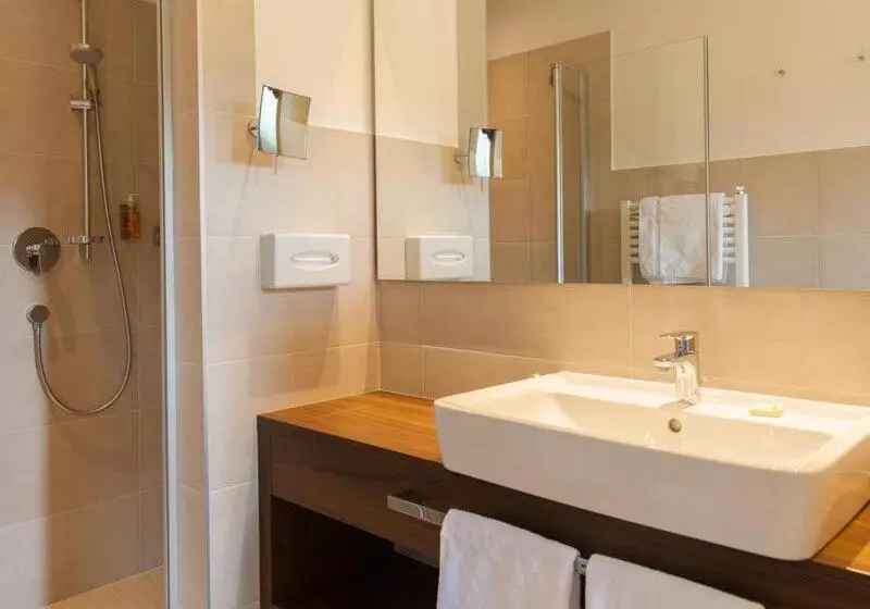 バルコニー付きジュニアスイート, Vinumhotel Feldthurnerhof