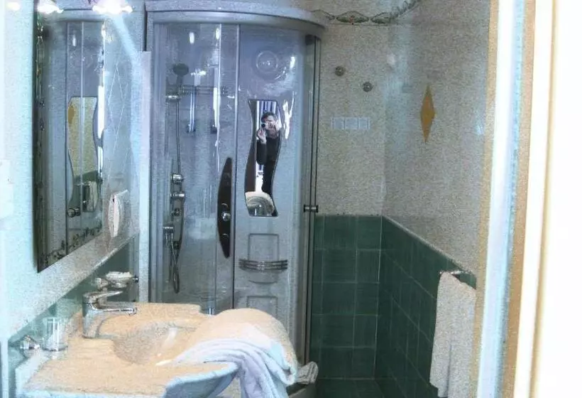 اتاق استاندارد, Fico D India Relais