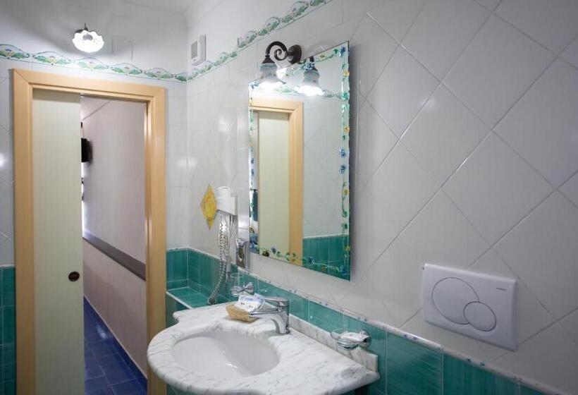 اتاق استاندارد, Fico D India Relais