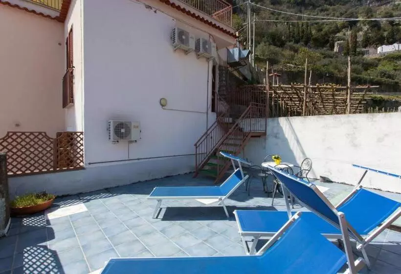 Standard Triple Room with Terrace, Fico D India Relais
