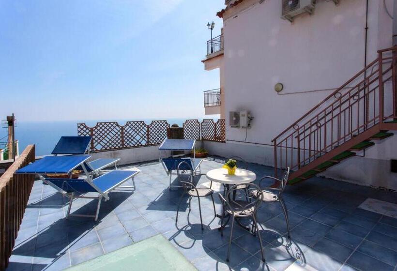 Standard Triple Room with Terrace, Fico D India Relais