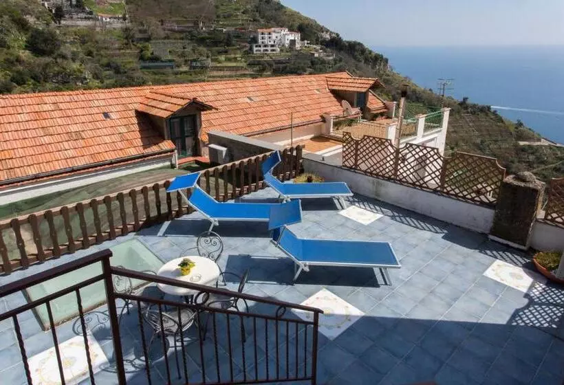 Standard Triple Room with Terrace, Fico D India Relais