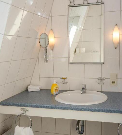 コンフォートルーム, Lange