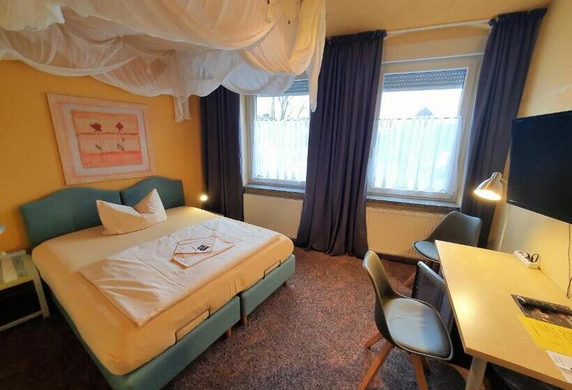 غرفة قياسية, Pension Grüne Linde