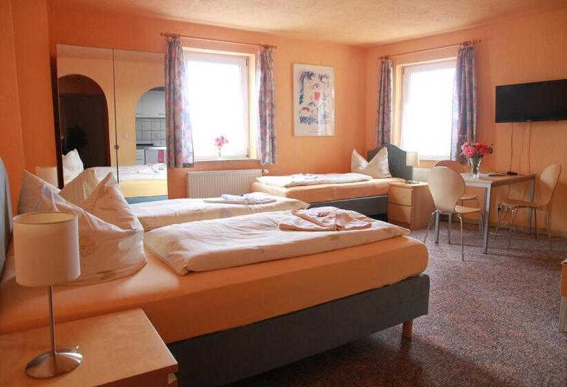 غرفة عائلية, Pension Grüne Linde