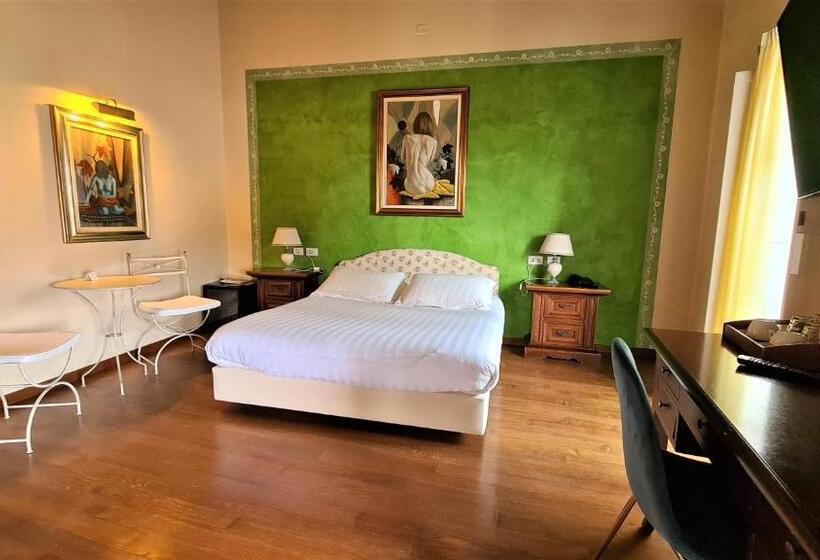 Habitació Superior, Piazza Vecchia